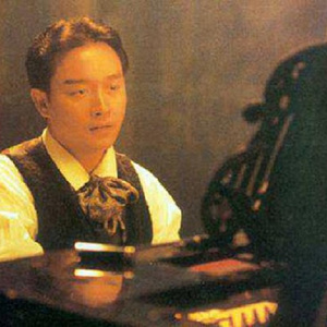 欧洲男青年撒尿自慰Gay
